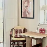 מלון דירות Bed & Kitchen