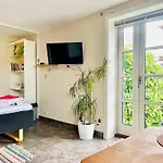 Bed & Kitchen מלון דירות *